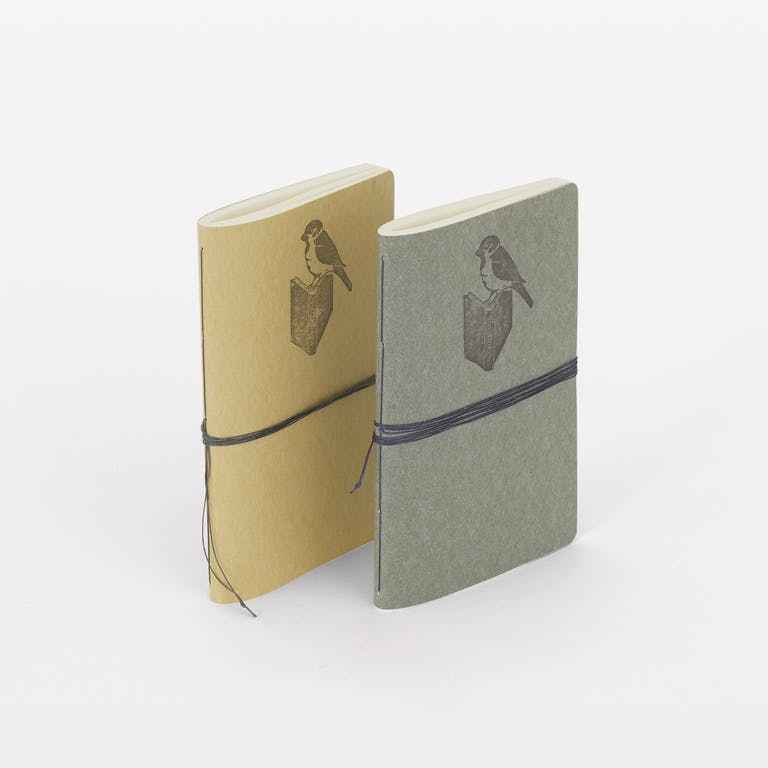 e7ffda57-a28b-4765-a5e5-daf5c94fb440_suzumeya-book-binding-grey-2@0_5x